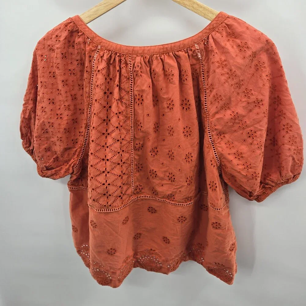 Faherty Rust Burnt Orange Eyelet 100% Organic Cotton Boho Blouse Size Medium - Picture 2 of 16